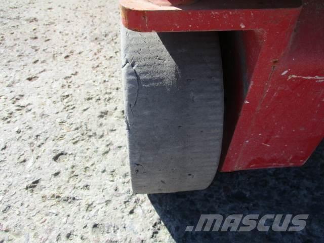 MEC 1330SE Käärtõstukid