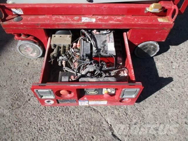 MEC 1330SE Käärtõstukid