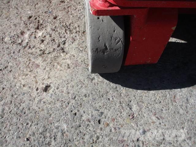 MEC 1330SE Käärtõstukid