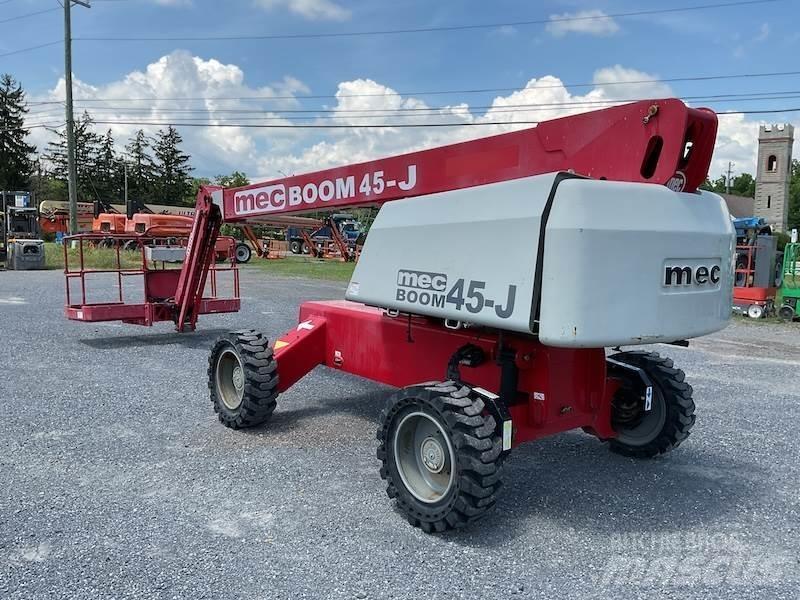 MEC 45J Teleskoop poomtõstukid