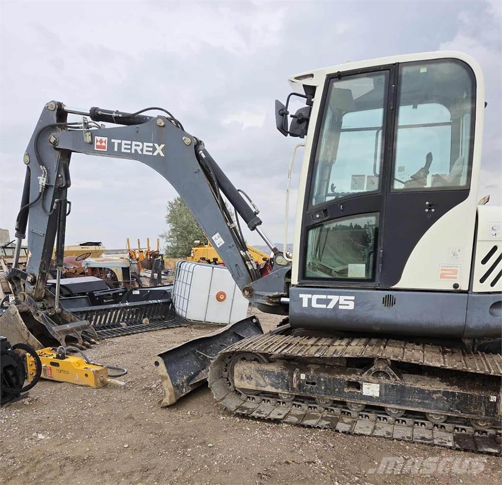 Terex TC75 Roomikekskavaatorid