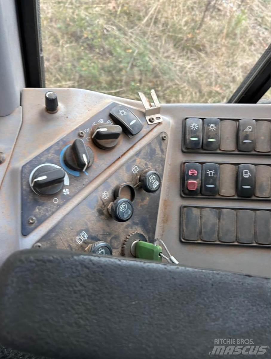 Volvo G946 Greiderid