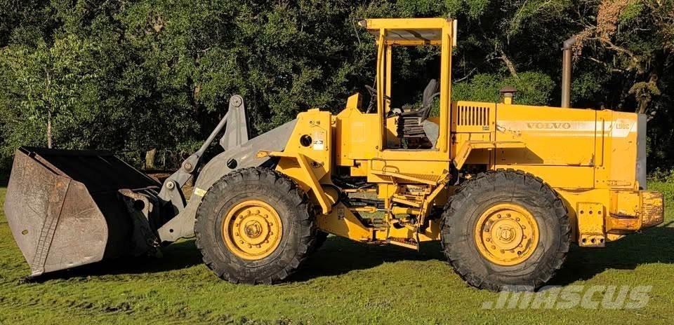 Volvo L90C Rataslaadurid