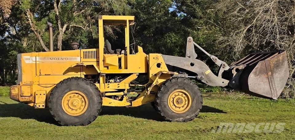 Volvo L90C Rataslaadurid