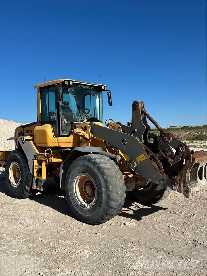Volvo L90F Rataslaadurid