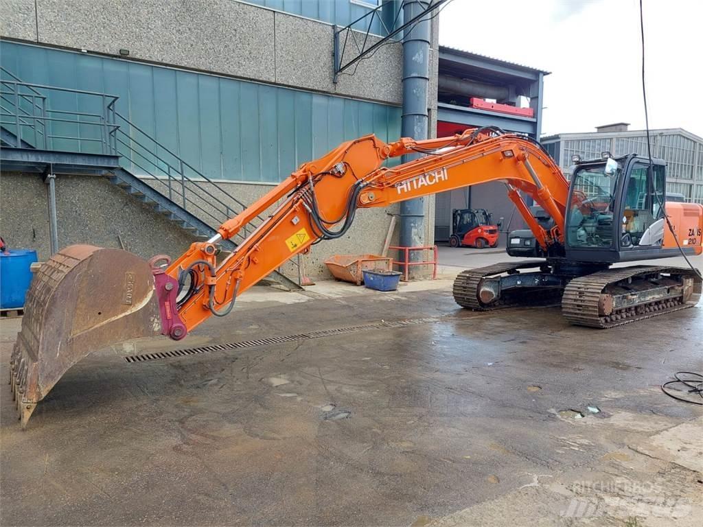 Hitachi ZX 210LC Roomikekskavaatorid