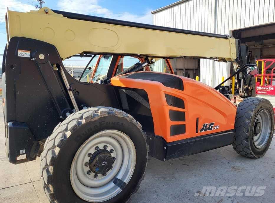 JLG 742 Teleskooplaadurid