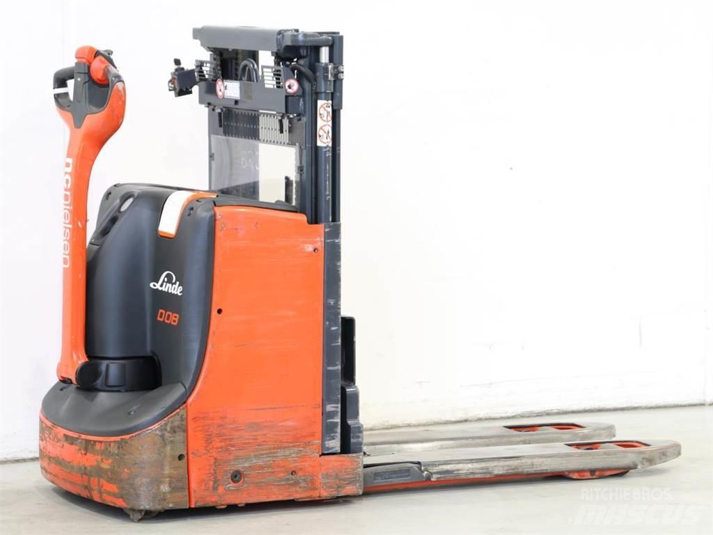 Linde D08/1160 Järelkäidavad virnastajad