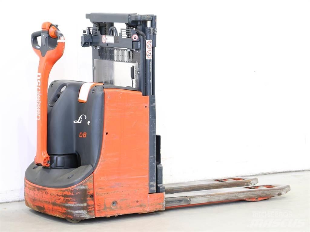 Linde D08/1160-00 Järelkäidavad virnastajad