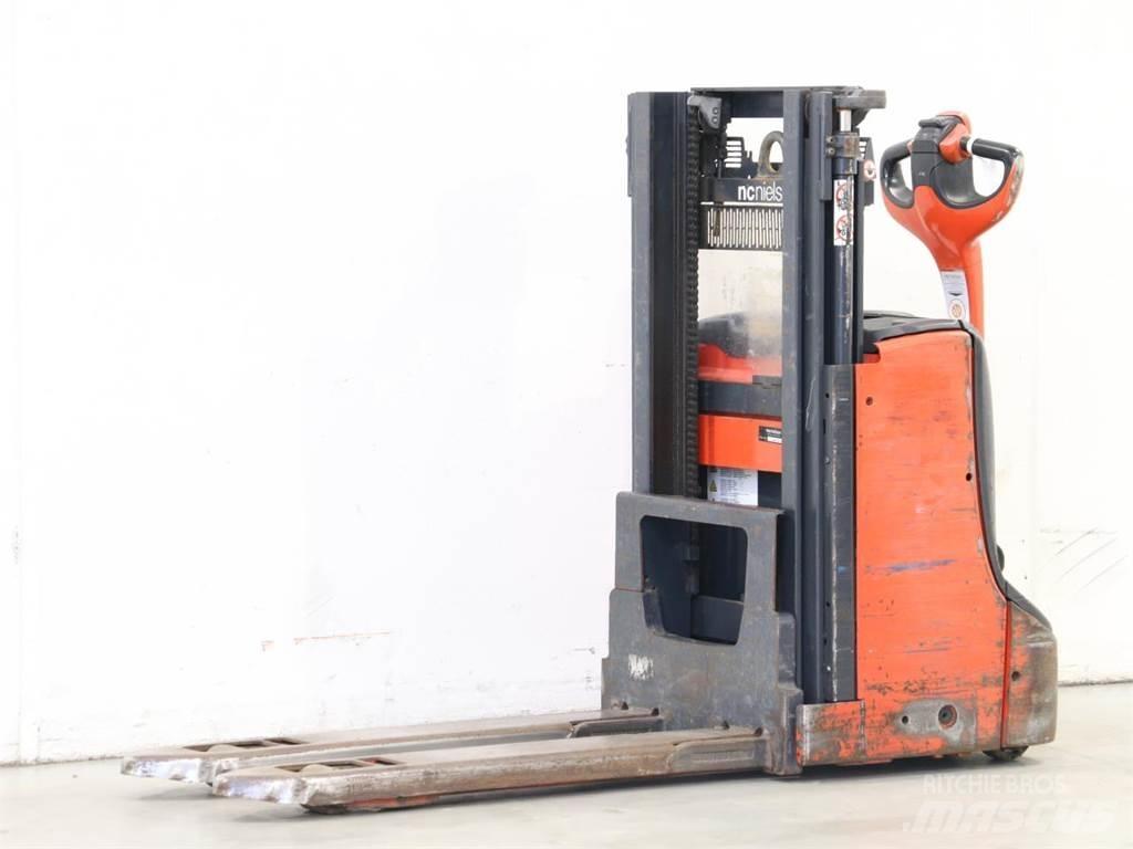 Linde D08/1160-00 Järelkäidavad virnastajad