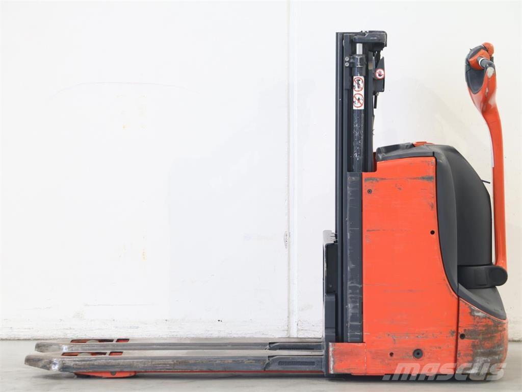 Linde D08/1160-00 Järelkäidavad virnastajad