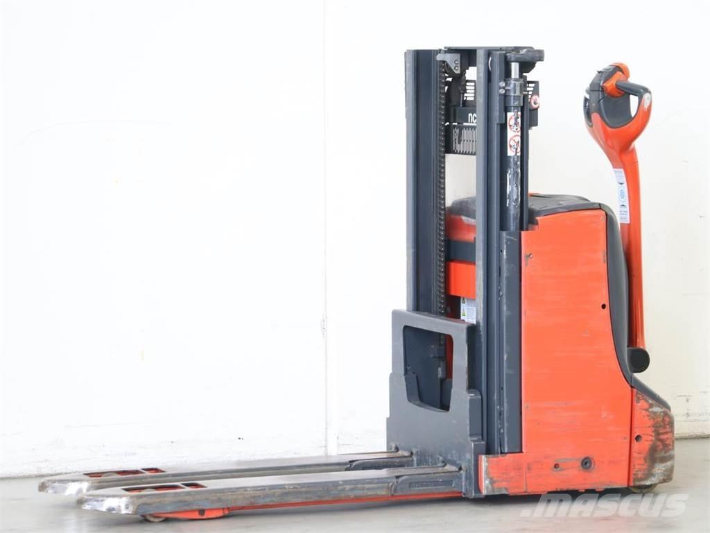 Linde D08/1160-00 Järelkäidavad virnastajad
