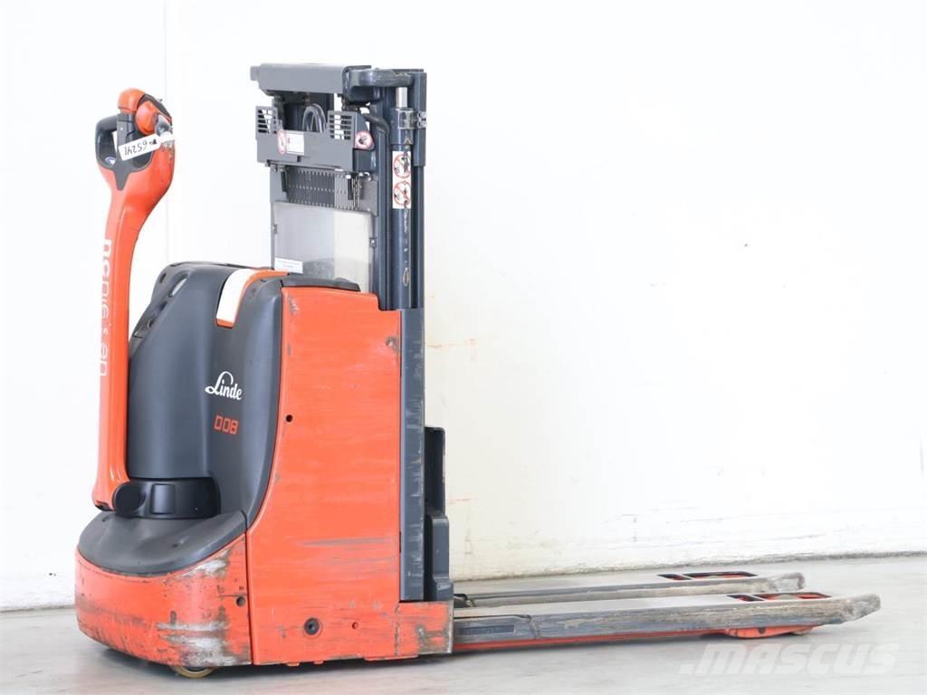 Linde D08/1160-00 Järelkäidavad virnastajad