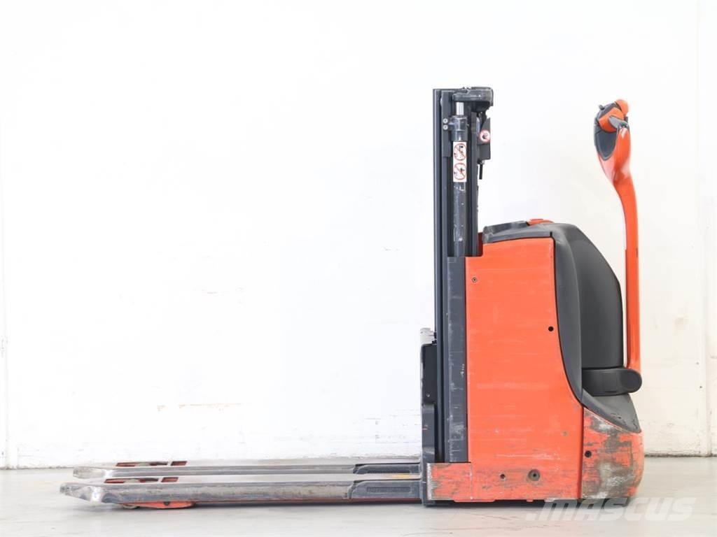 Linde D08/1160-00 Järelkäidavad virnastajad