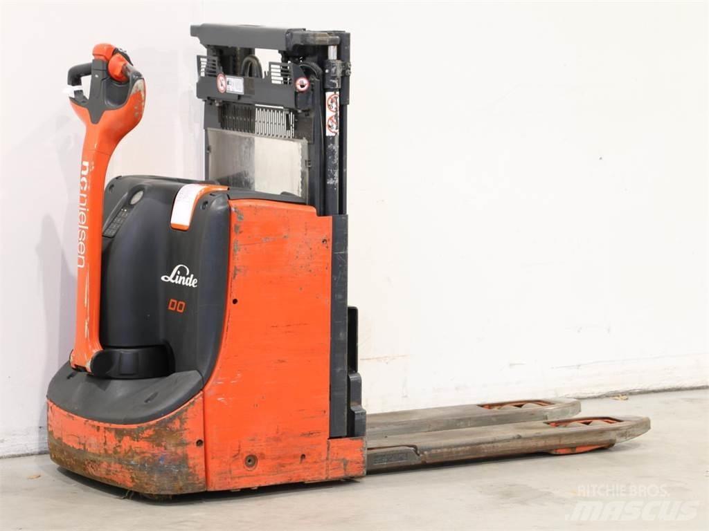 Linde D08/1160-00 Järelkäidavad virnastajad