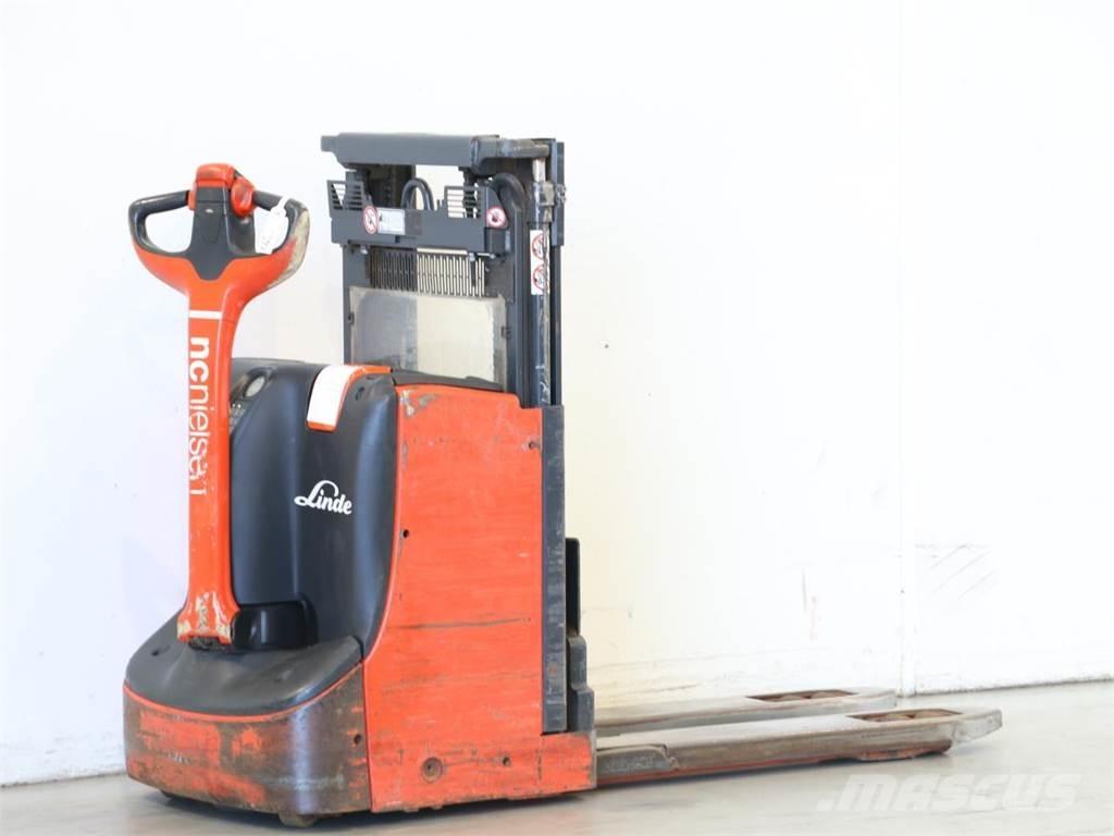 Linde D08/1160-00 Järelkäidavad virnastajad