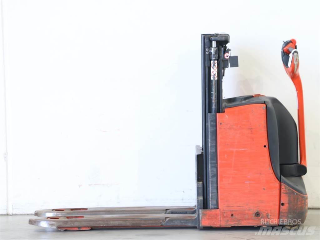 Linde D08/1160-00 Järelkäidavad virnastajad