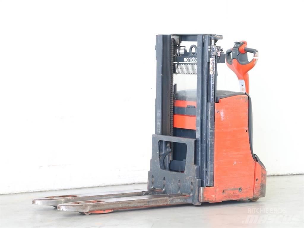 Linde D08/1160-00 Järelkäidavad virnastajad