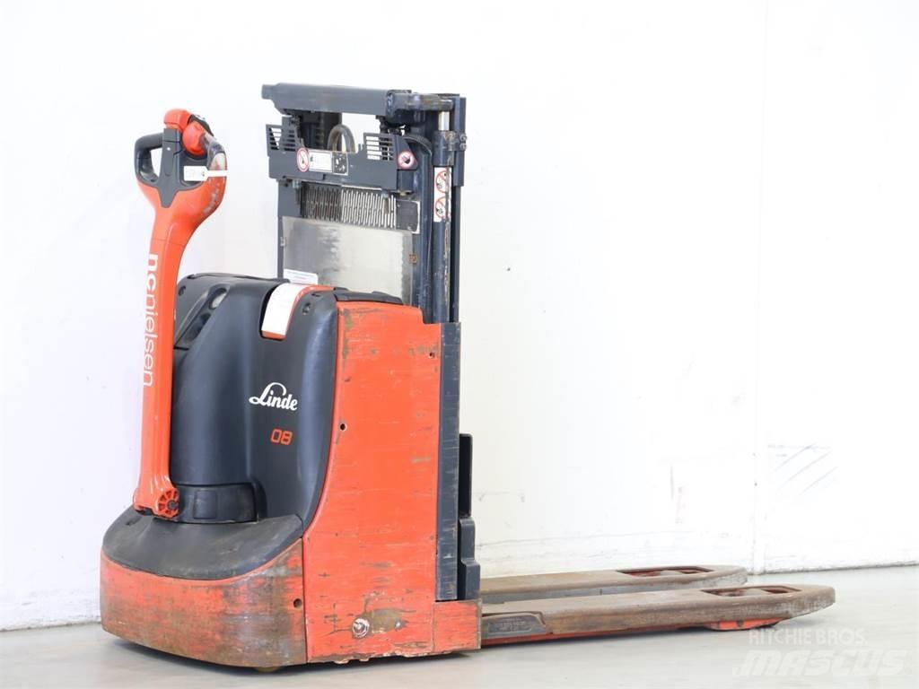 Linde D08/1160-01 Järelkäidavad virnastajad