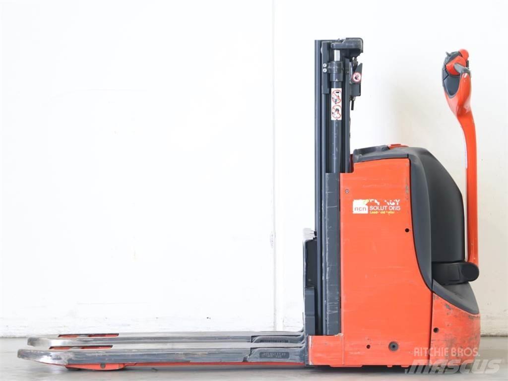 Linde D08/1160-01 Järelkäidavad virnastajad