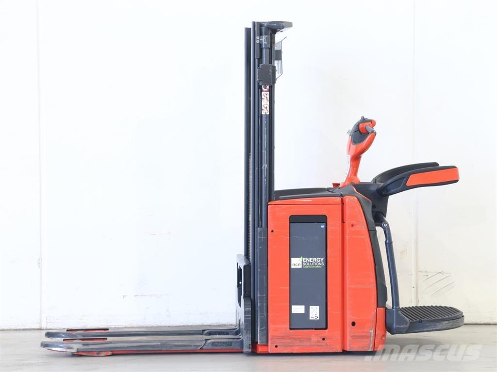 Linde D12AP/1173-01 Järelkäidavad virnastajad