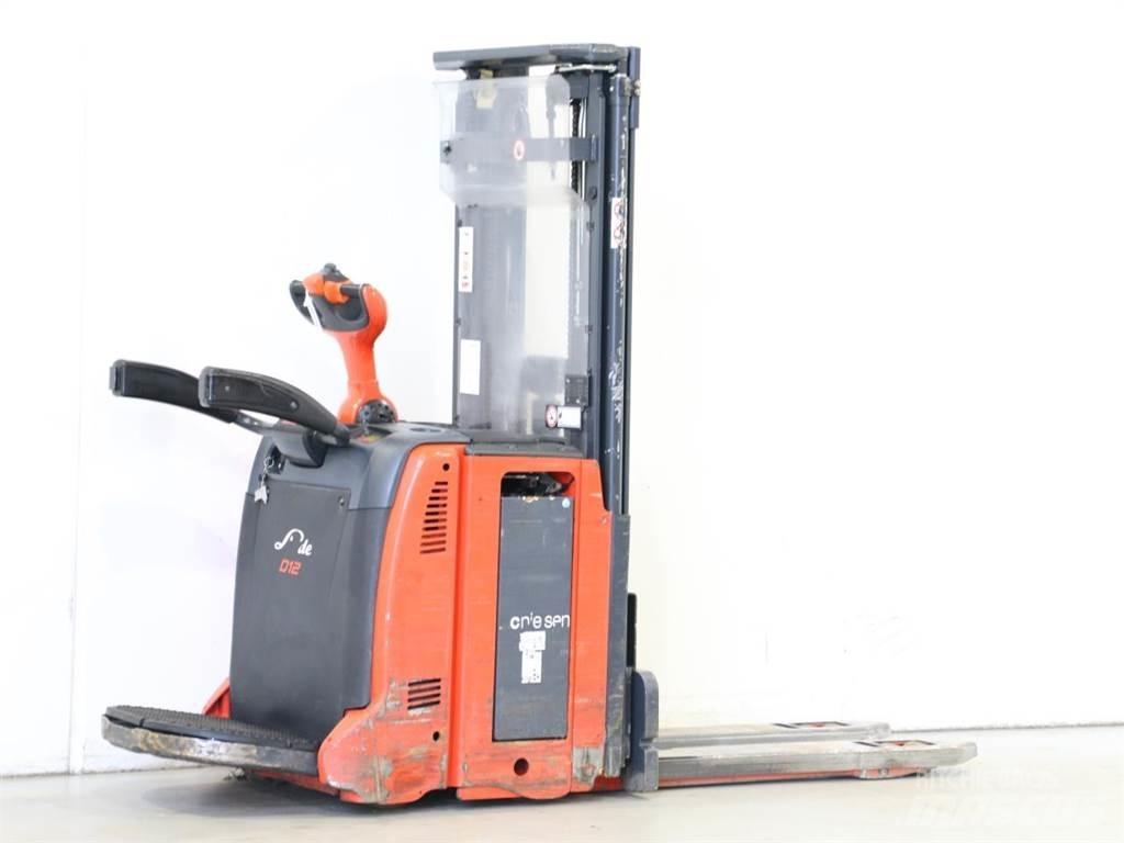 Linde D12AP/133 Järelkäidavad virnastajad