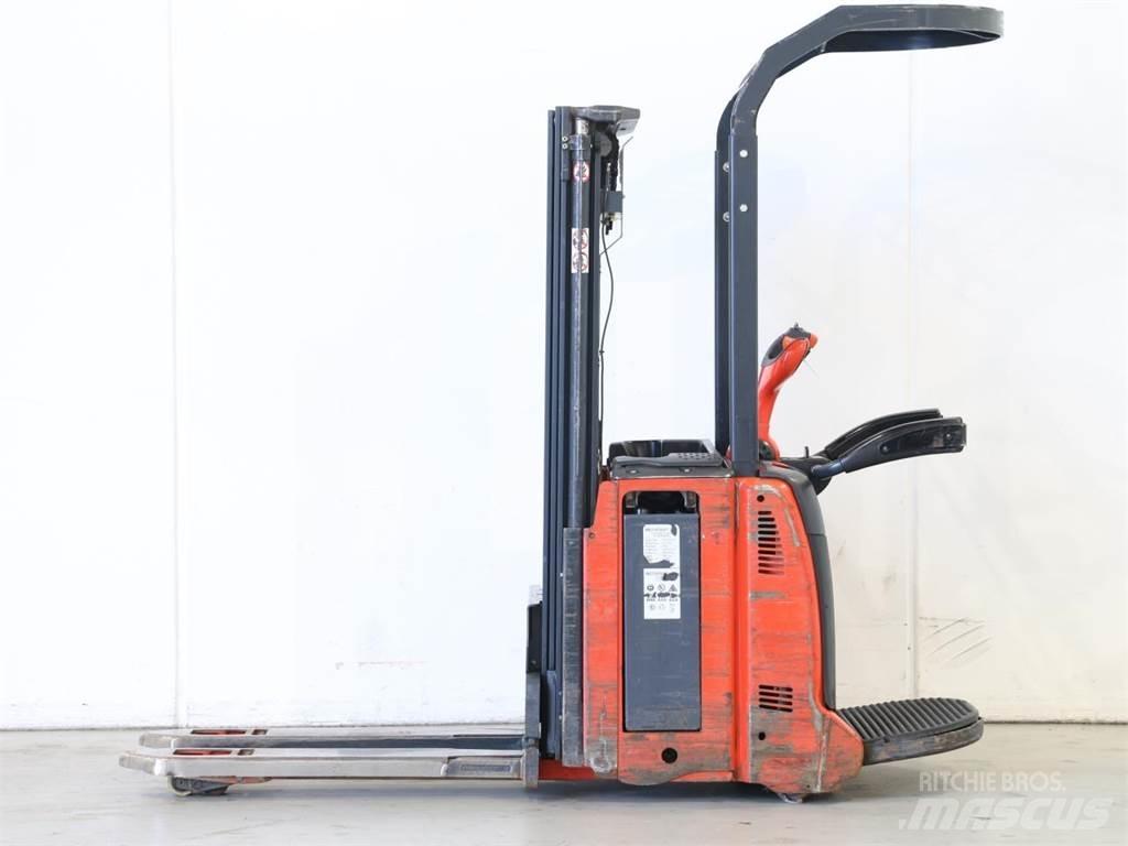 Linde D12AP/133-00 Järelkäidavad virnastajad