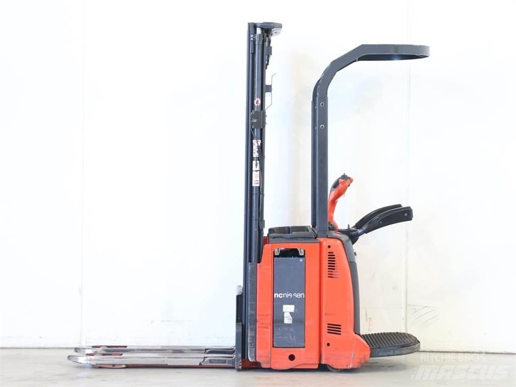 Linde D12AP/133-01 Järelkäidavad virnastajad