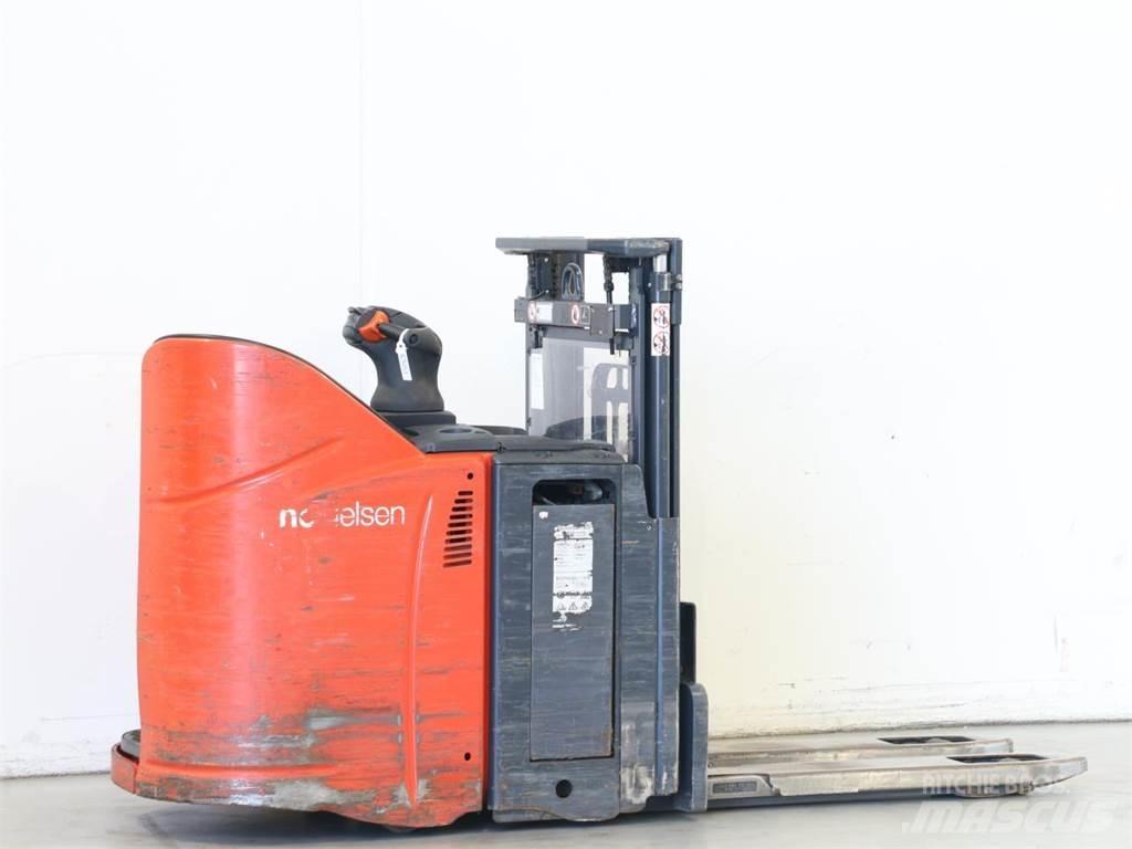 Linde D12HPSP/133 Järelkäidavad virnastajad