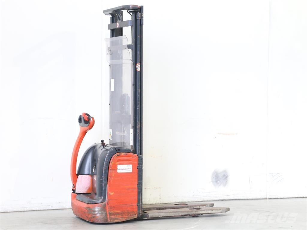 Linde L10/379 Järelkäidavad virnastajad