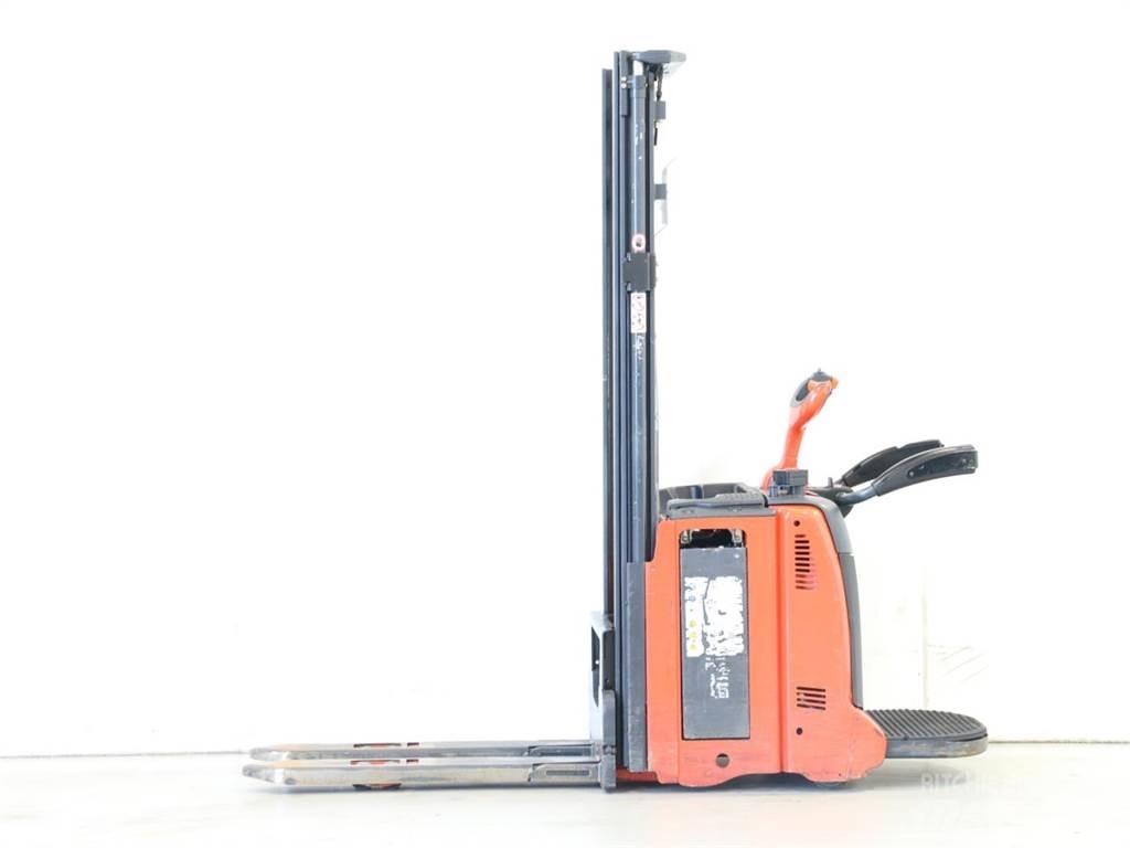 Linde L12AP/133-00 Järelkäidavad virnastajad