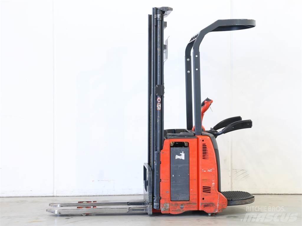 Linde L12AP/133-00 Järelkäidavad virnastajad