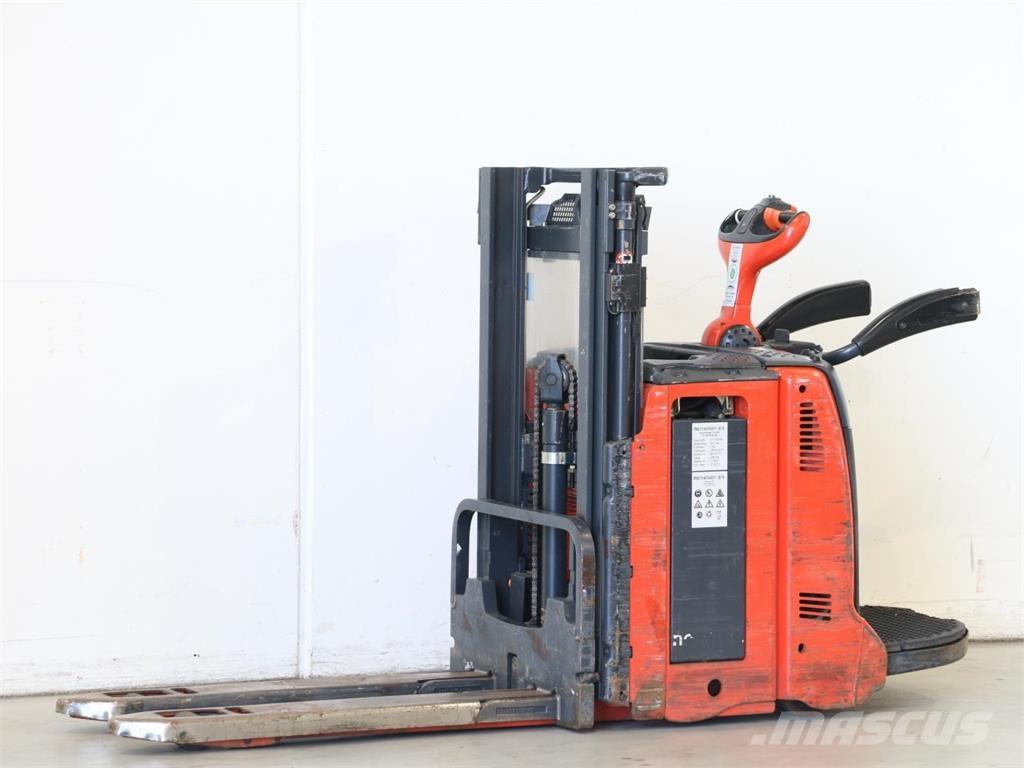 Linde L12LAP/133 Järelkäidavad virnastajad
