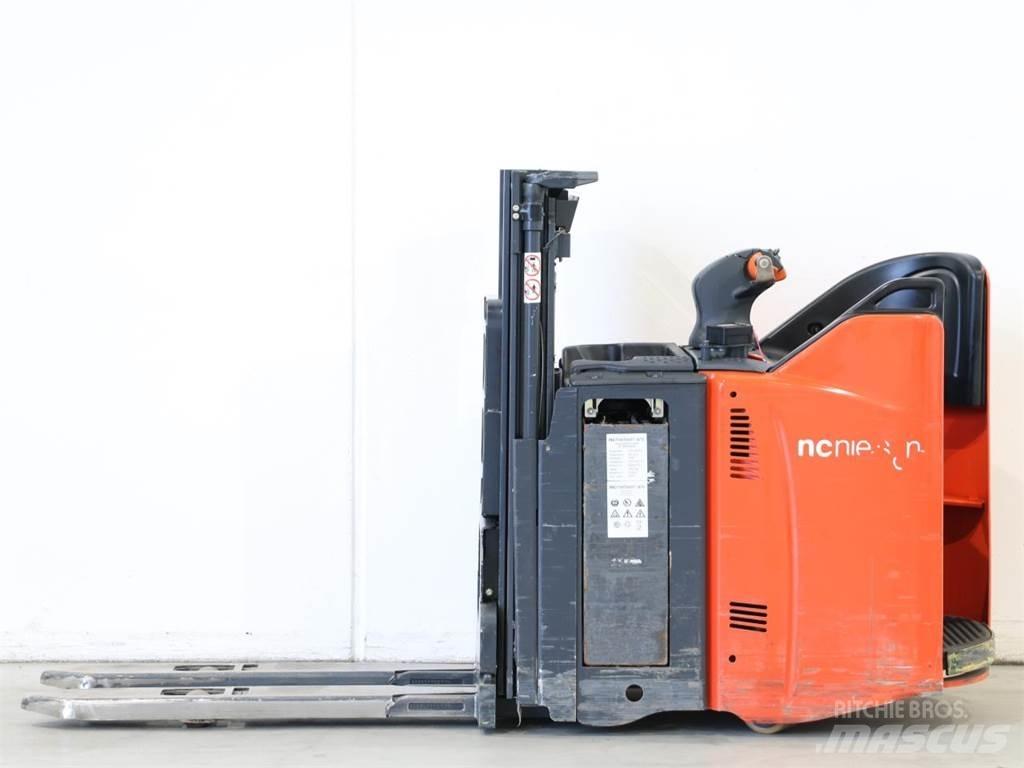 Linde L12SP/133-00 Järelkäidavad virnastajad