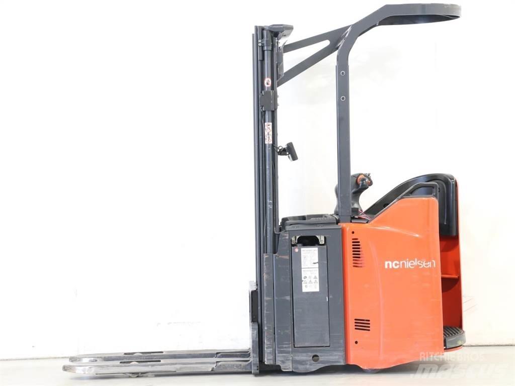 Linde L12SP/133-01 Järelkäidavad virnastajad