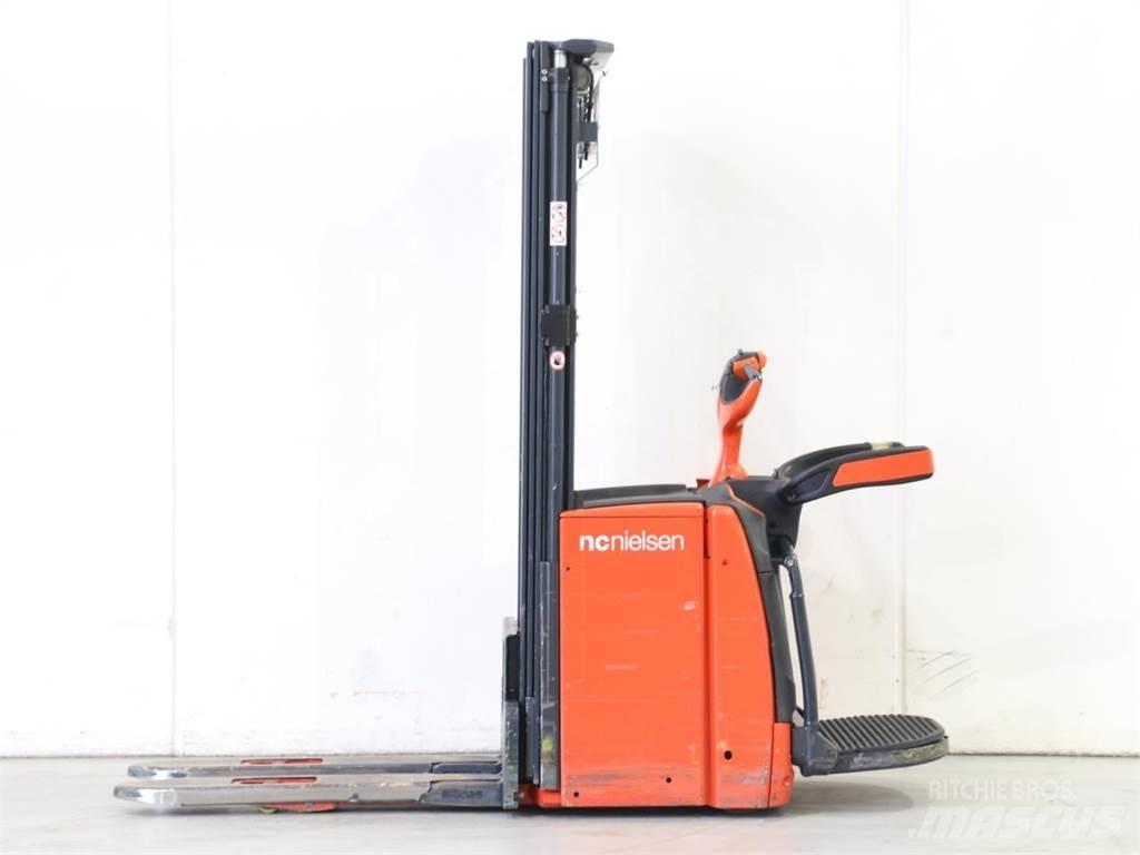Linde L14AP/1173-00 Järelkäidavad virnastajad