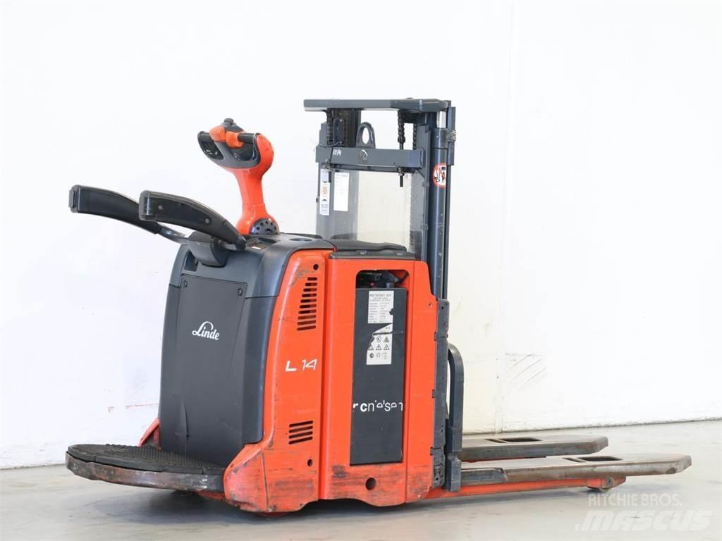 Linde L14AP/133 Järelkäidavad virnastajad