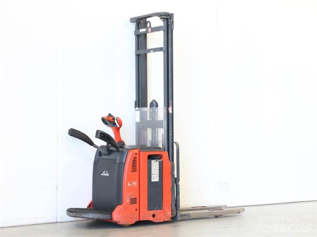 Linde L14AP/133 Järelkäidavad virnastajad