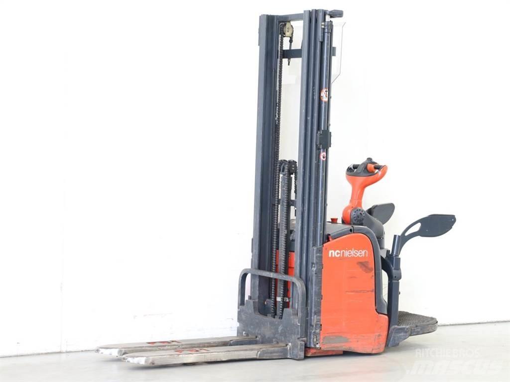 Linde L14AP/372 Järelkäidavad virnastajad