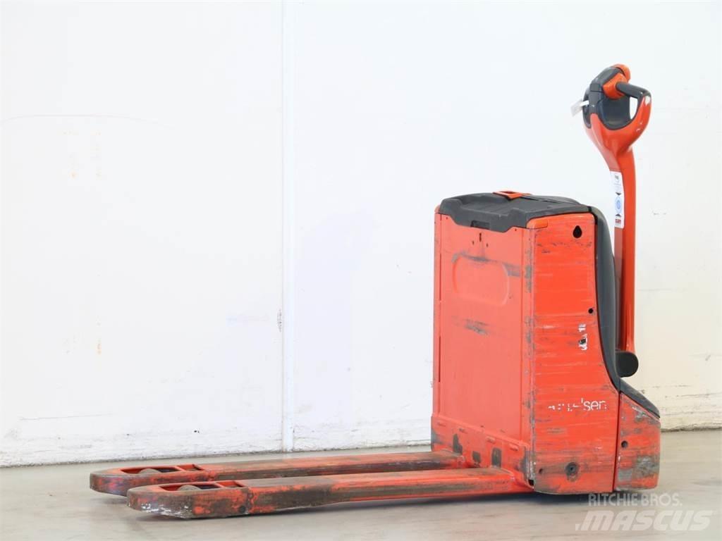 Linde T16/1152 Järelkäidavad virnastajad