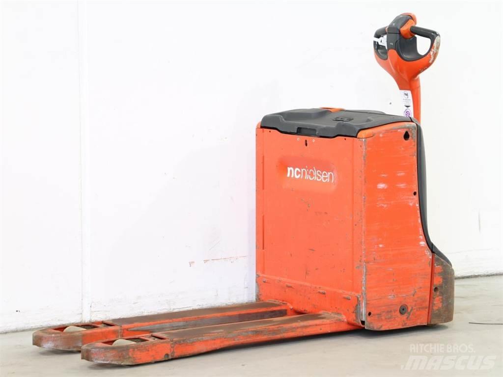 Linde T16/1152 Järelkäidavad virnastajad