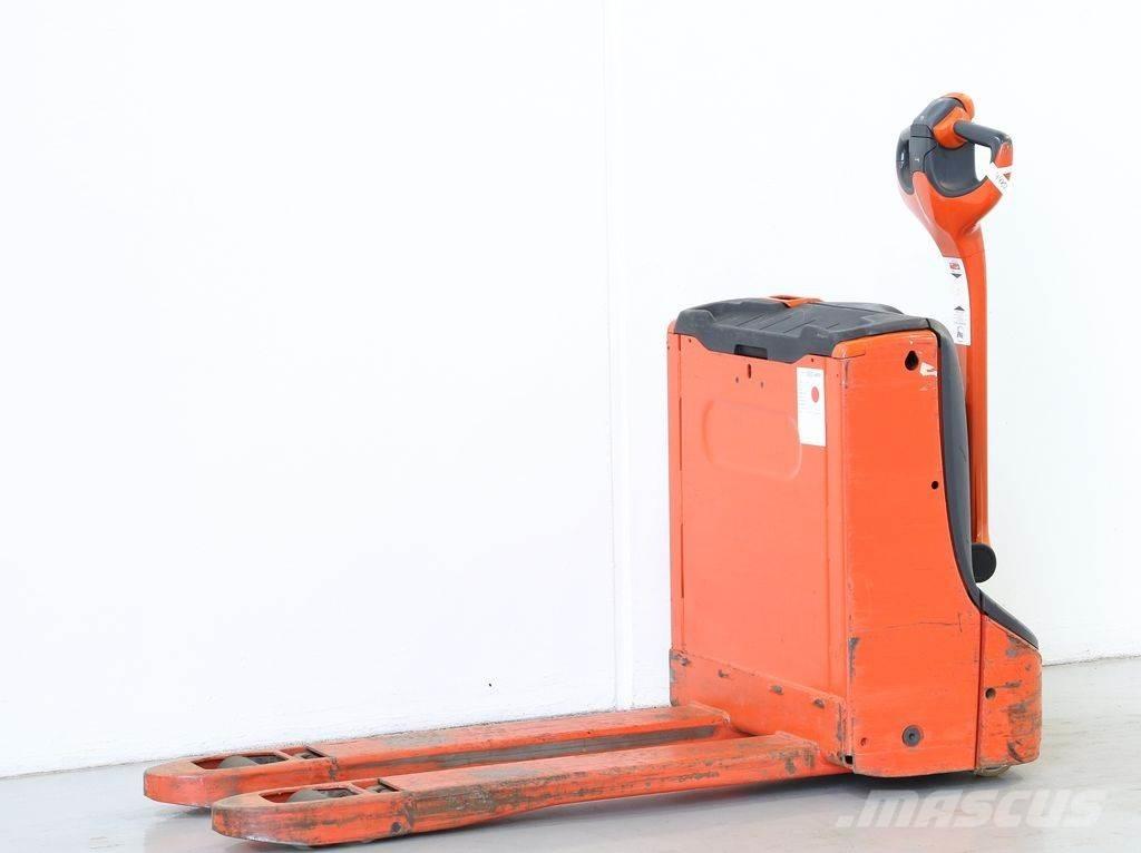Linde T16/1152 Järelkäidavad virnastajad