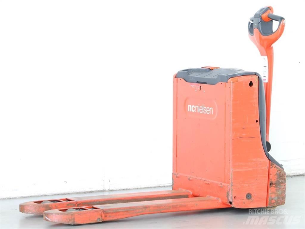 Linde T16/1152 Järelkäidavad virnastajad