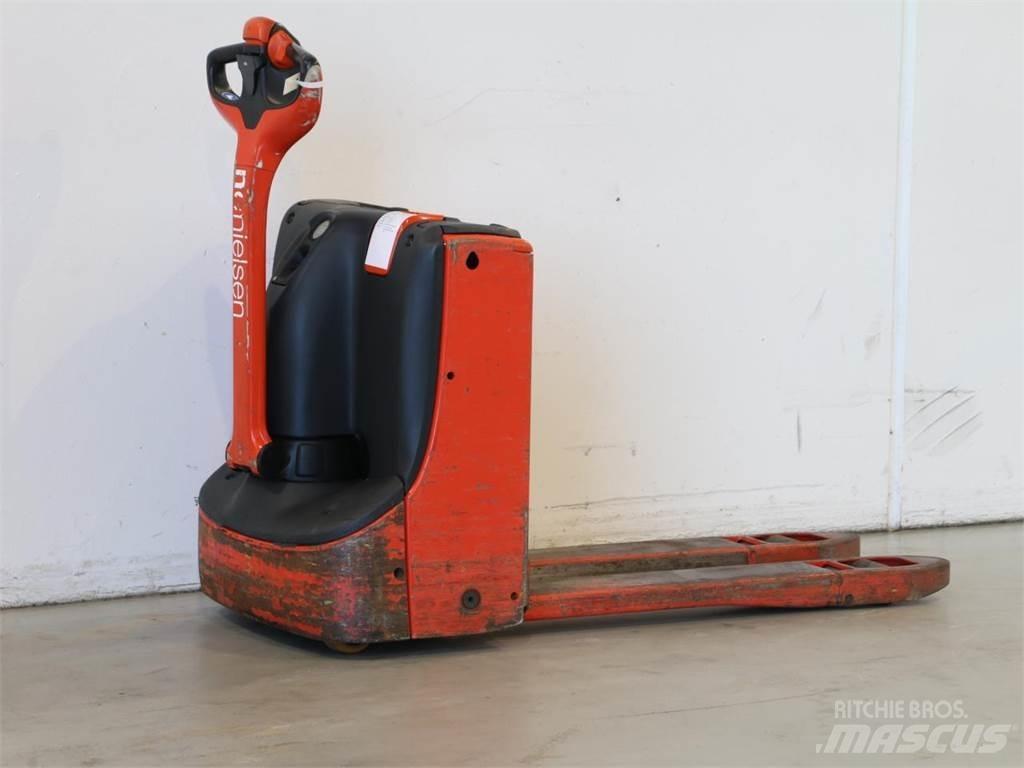 Linde T16/1152 Järelkäidavad virnastajad