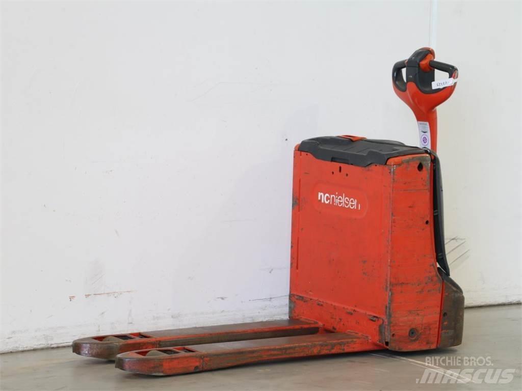 Linde T16/1152 Järelkäidavad virnastajad