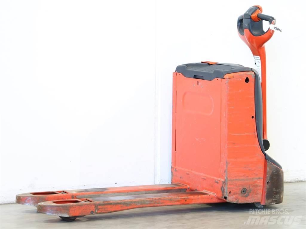 Linde T16/1152 Järelkäidavad virnastajad