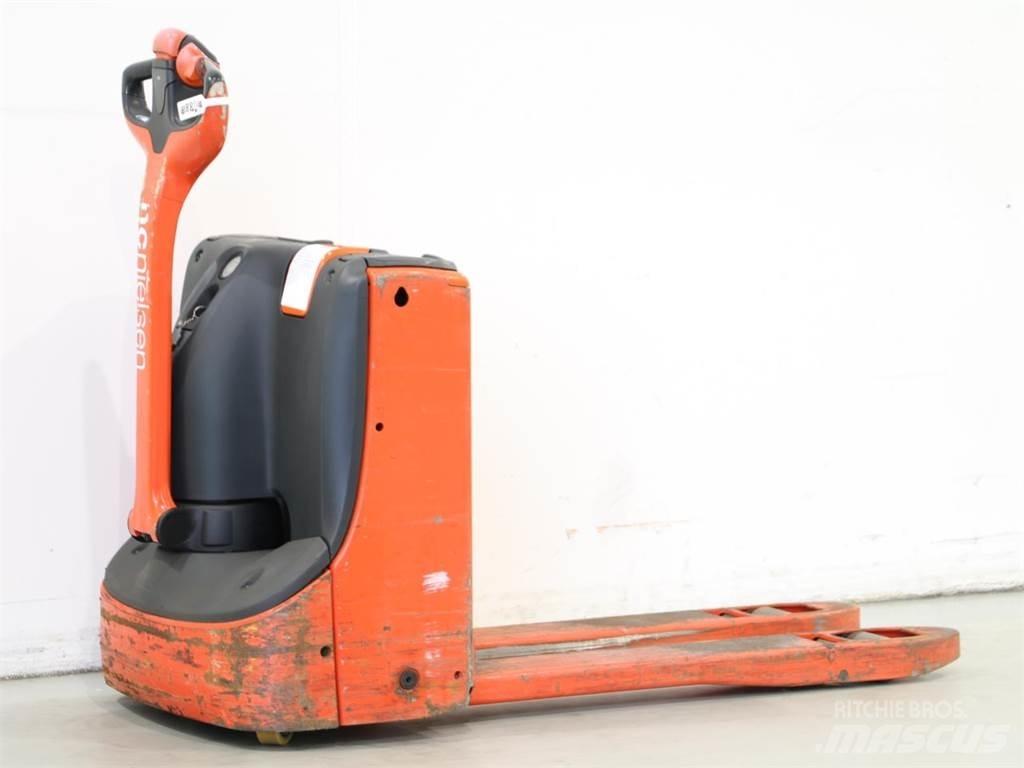 Linde T16/1152 Järelkäidavad virnastajad
