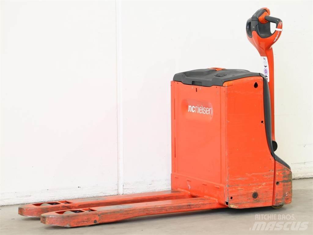 Linde T16/1152 Järelkäidavad virnastajad