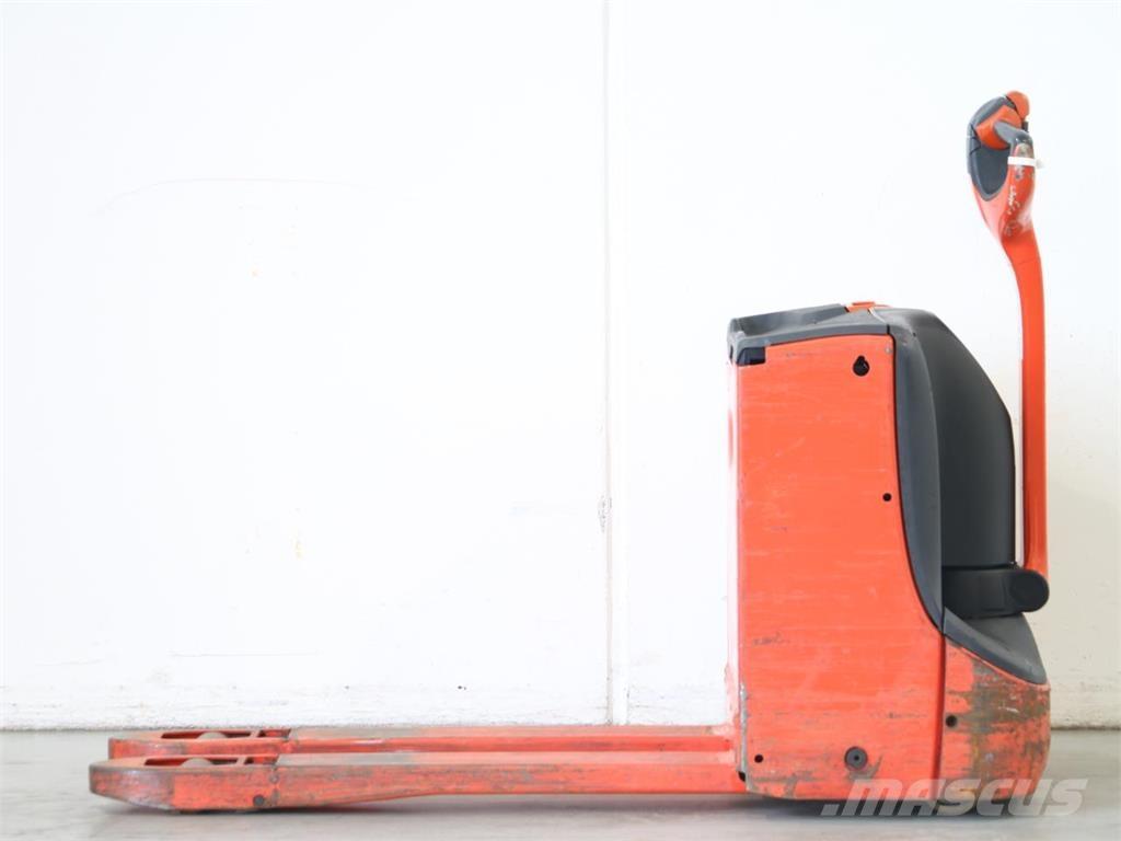 Linde T16/1152 Järelkäidavad virnastajad
