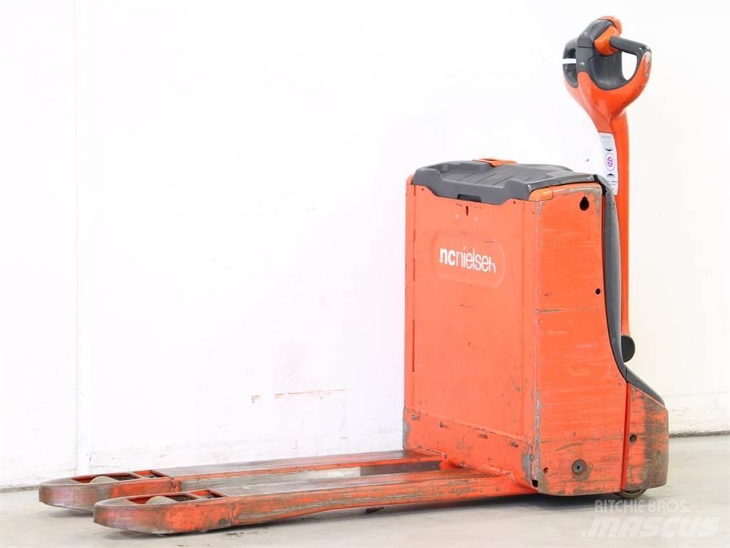 Linde T16/1152 Järelkäidavad virnastajad